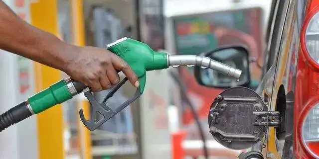 Petrol Price May Exceed ₦1,000/Litre as Tinubu Approves 15% Import Tariff on Fuel
